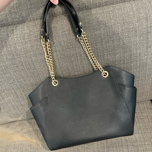 Michael Kors bag - Picture 4 of 9